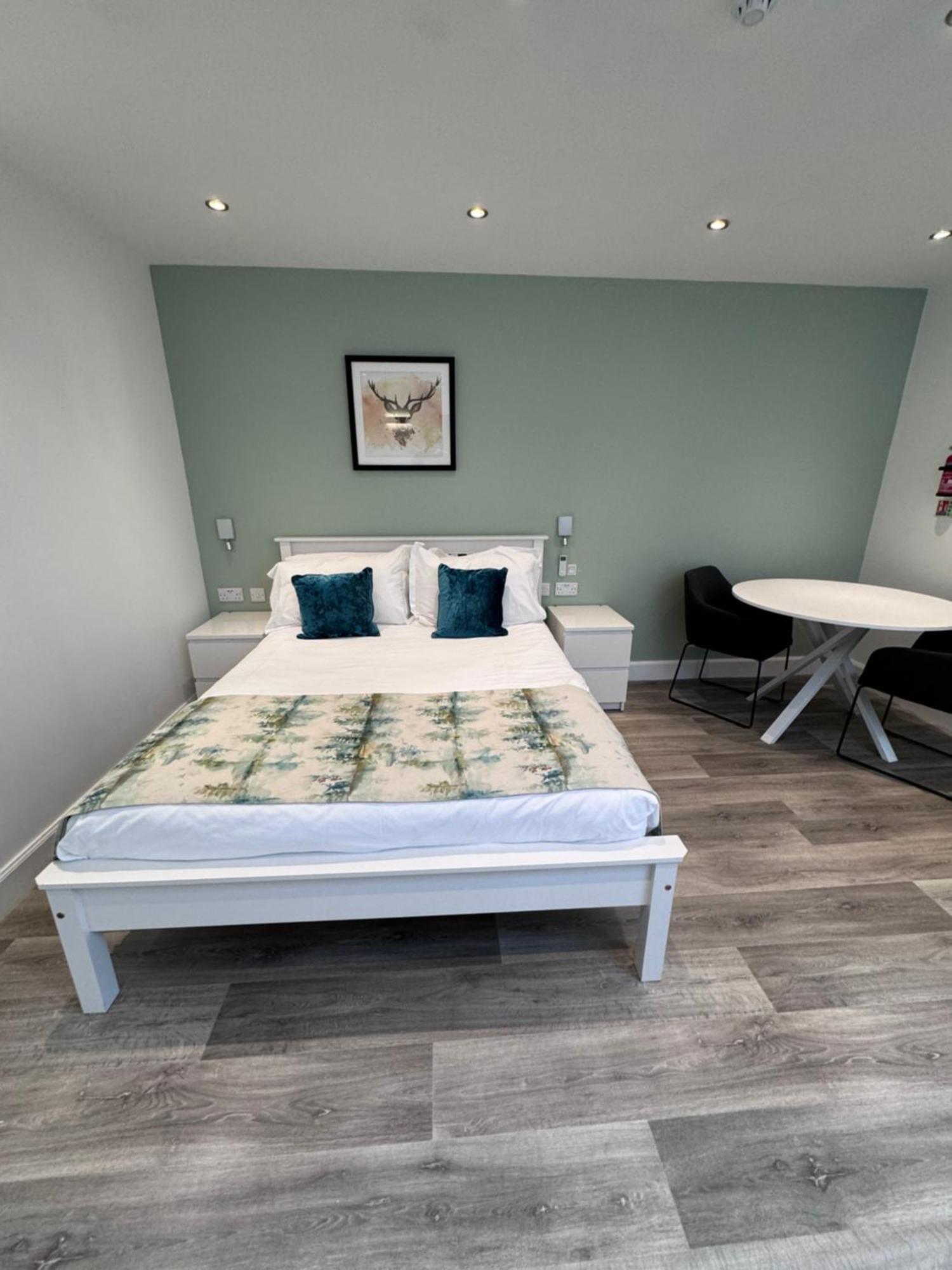 9 Sheraton Apartments Форт Уилям Екстериор снимка