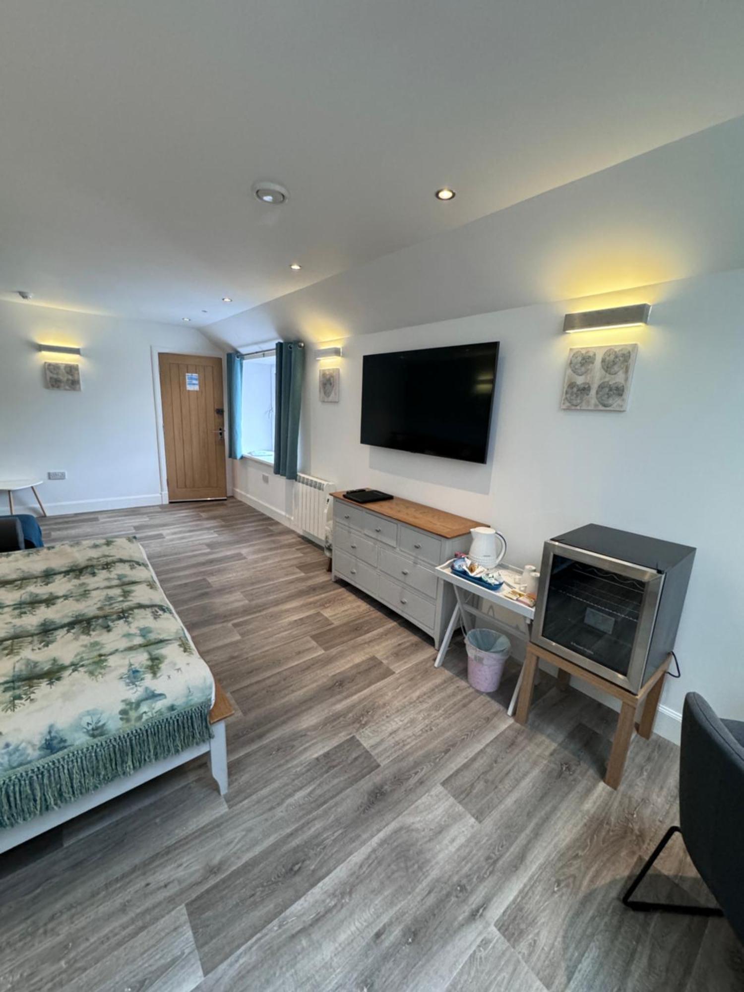9 Sheraton Apartments Форт Уилям Екстериор снимка