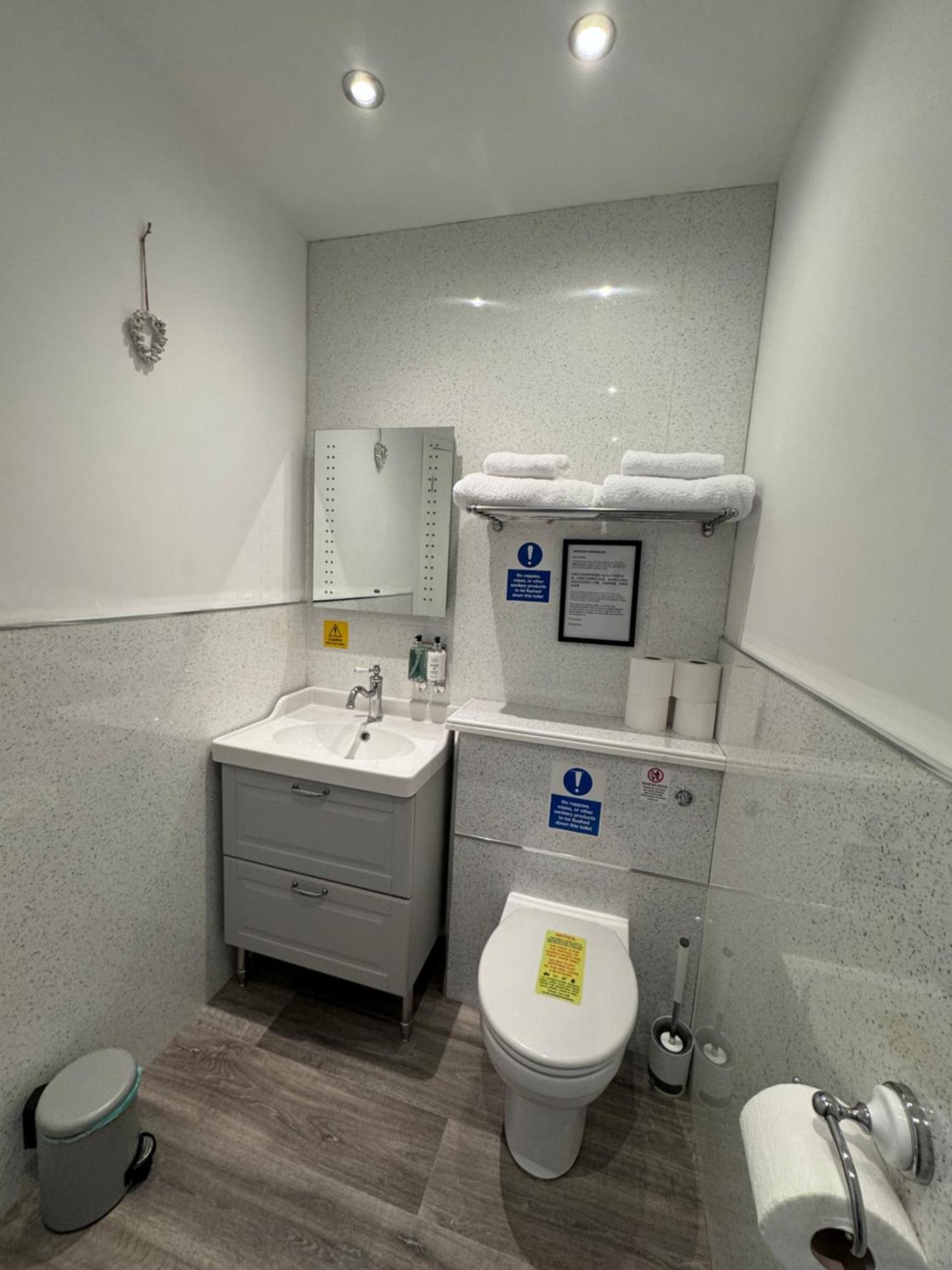 9 Sheraton Apartments Форт Уилям Екстериор снимка