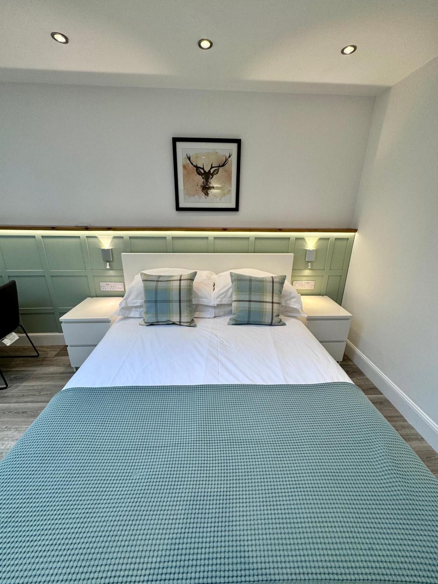 9 Sheraton Apartments Форт Уилям Екстериор снимка